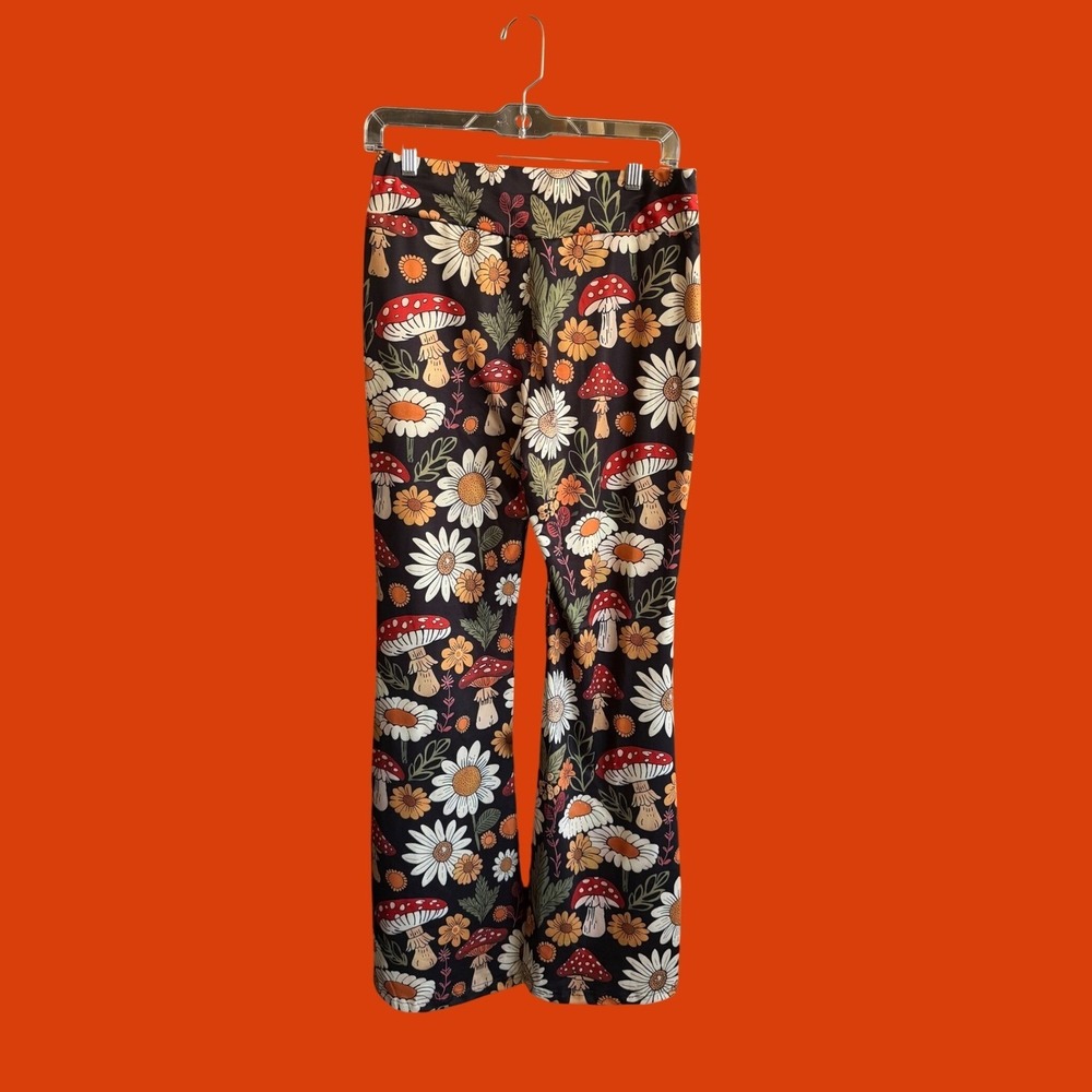 Retro Mushroom Daisy Print Flare Leg Pants Black 70s Style Stretchy Bell Bottoms - Picture 2 of 5